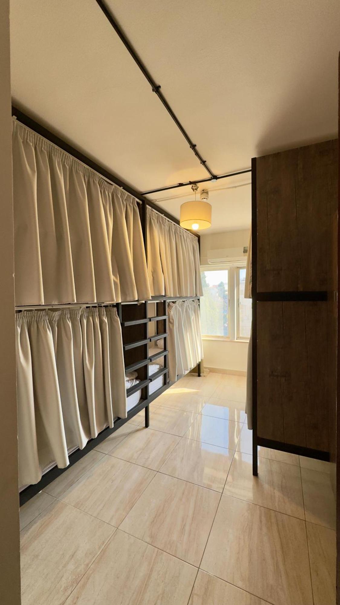 Antika Amman Hotel Екстериор снимка